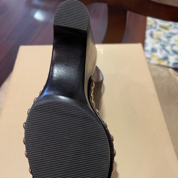 Michael lord charm sling brown 6.5 M new in box - Picture 4 of 5